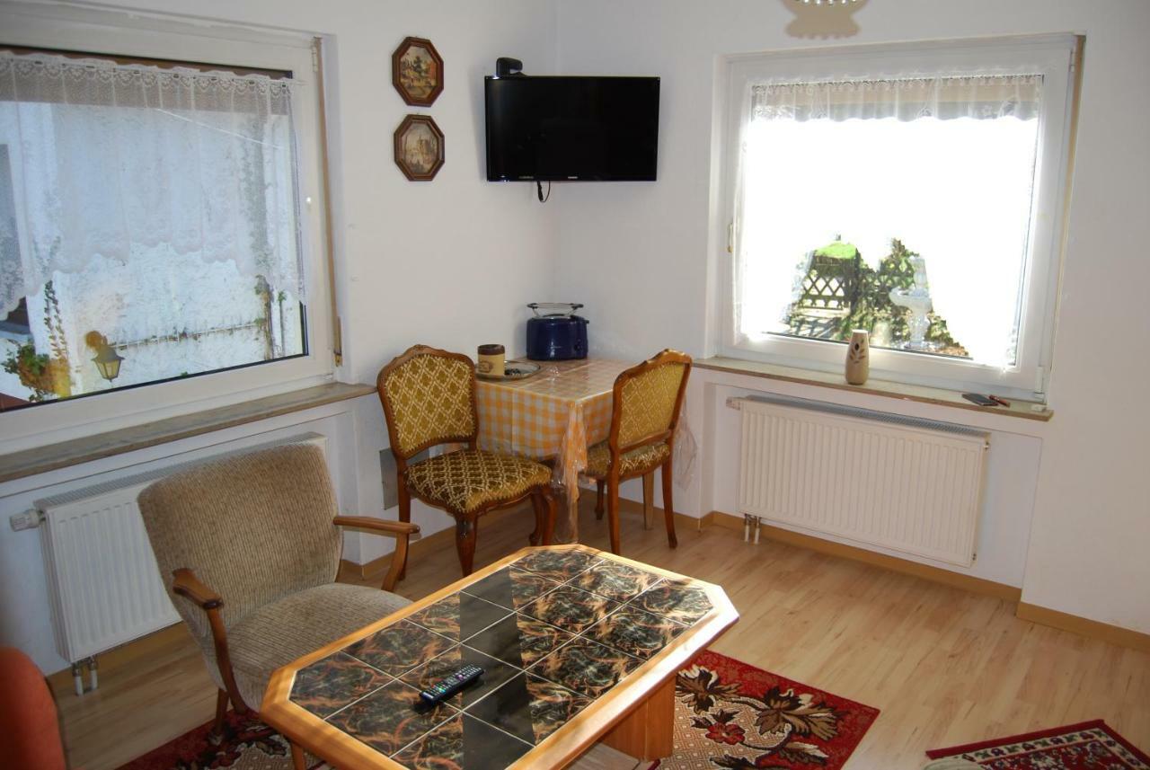 6 Schulstrasse Apartment Biebertal Ngoại thất bức ảnh